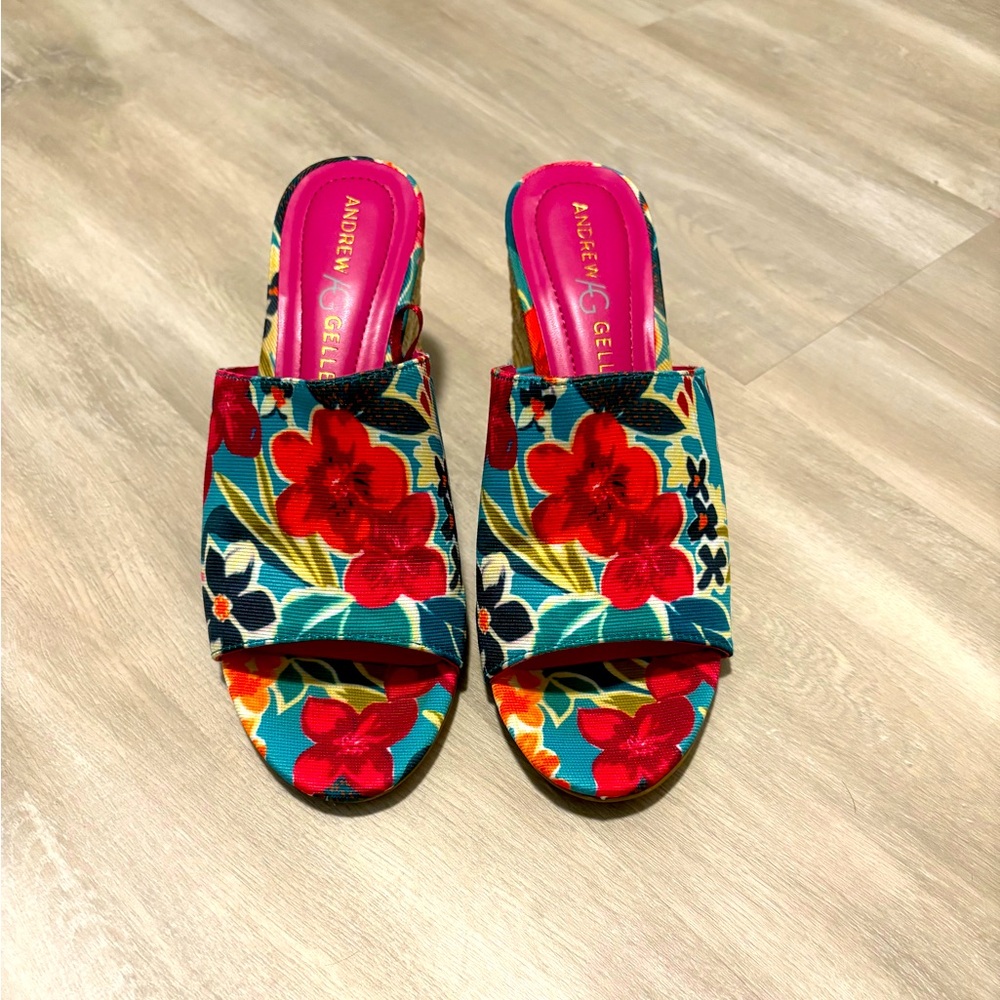 NWOT Andrew Geller Red and Blue Mules with Floral Embroidery